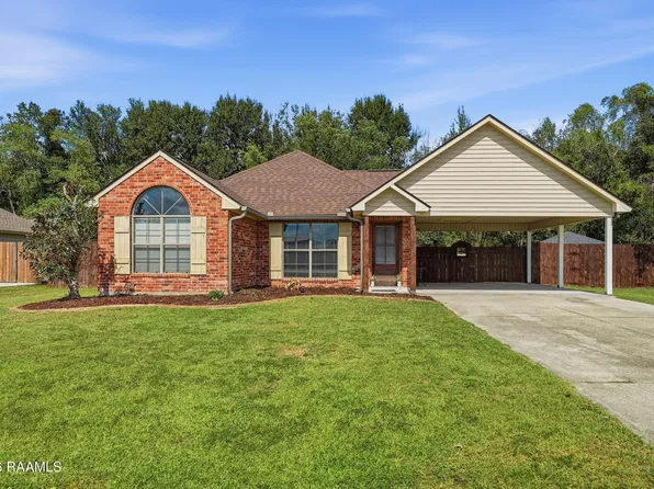 124 Ridge Run Ln, Carencro, LA 70520