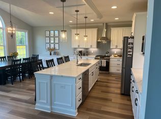 34208 Harvest Pointe Dr, North Ridgeville, OH 44039