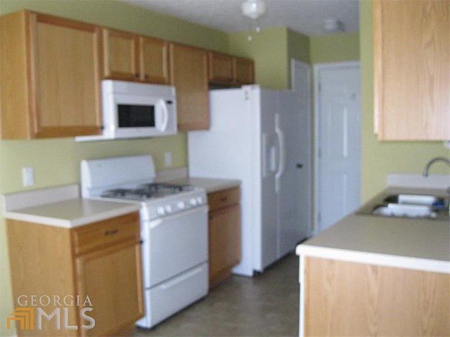 2nd image of 5885 Mountain Top Pl