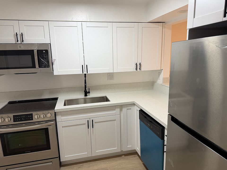 1st image of 20520 NW 15th Ave APT 224