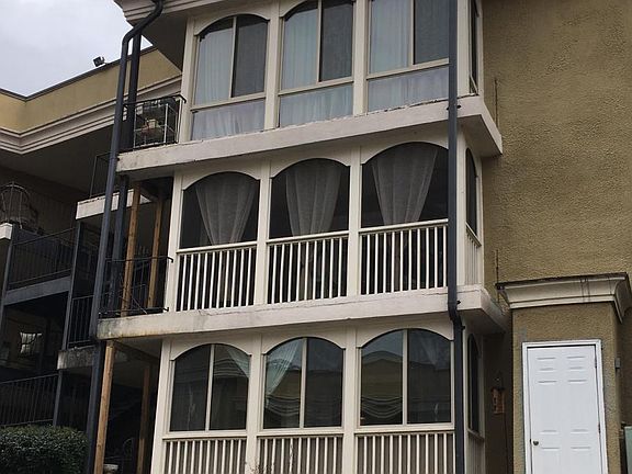 Outside screened in porch