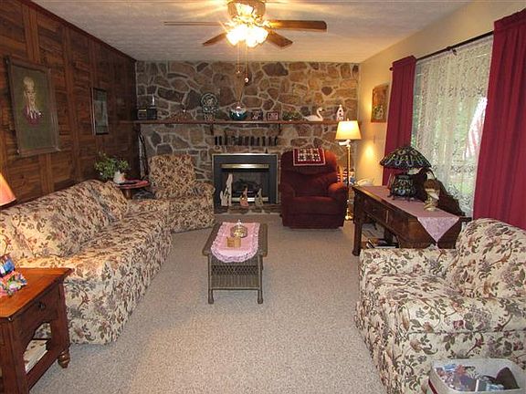3rd image of 1417 McAllister Dr