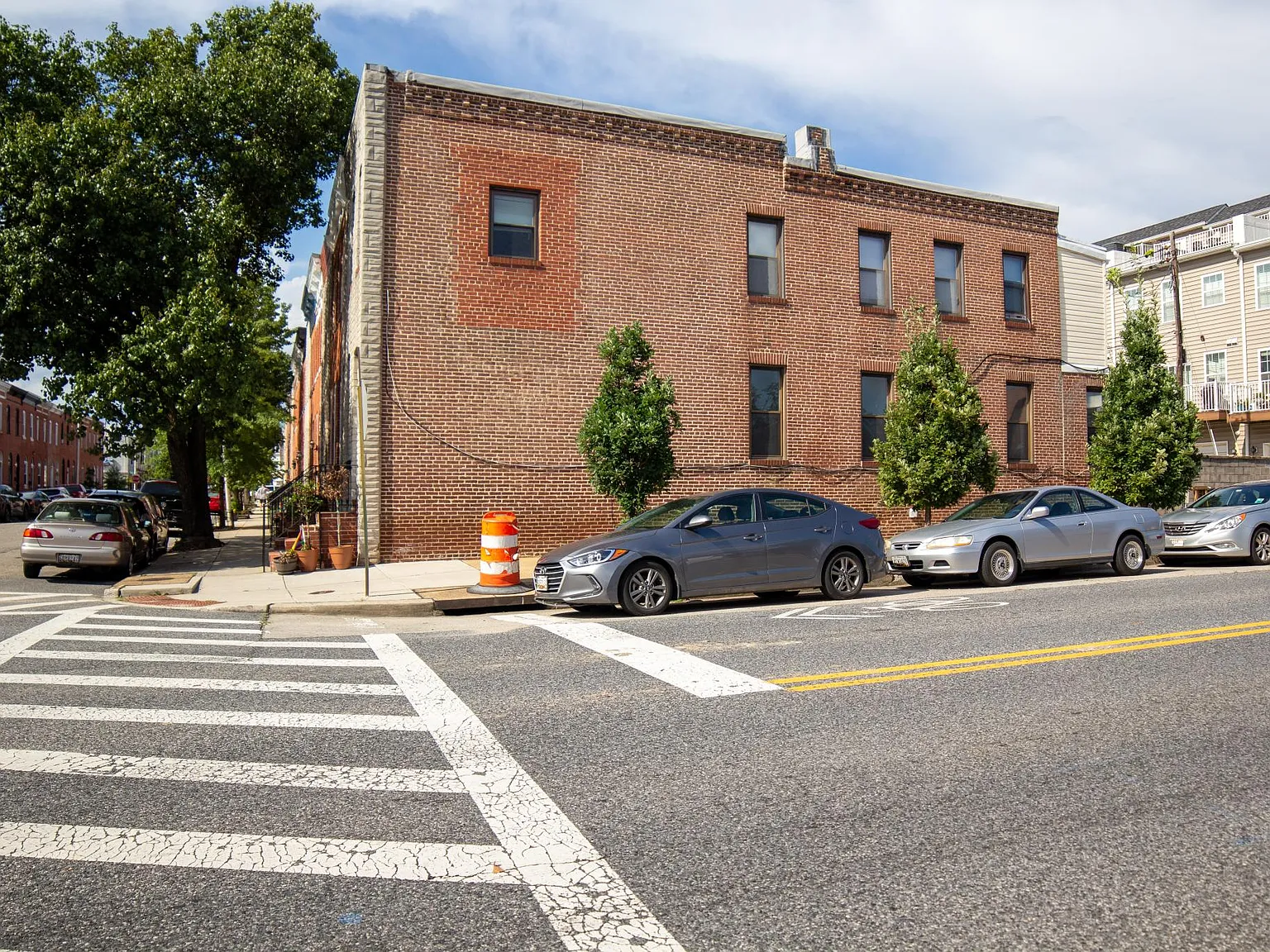 1 bed, 800 sqft, $1,850 — Photo 2