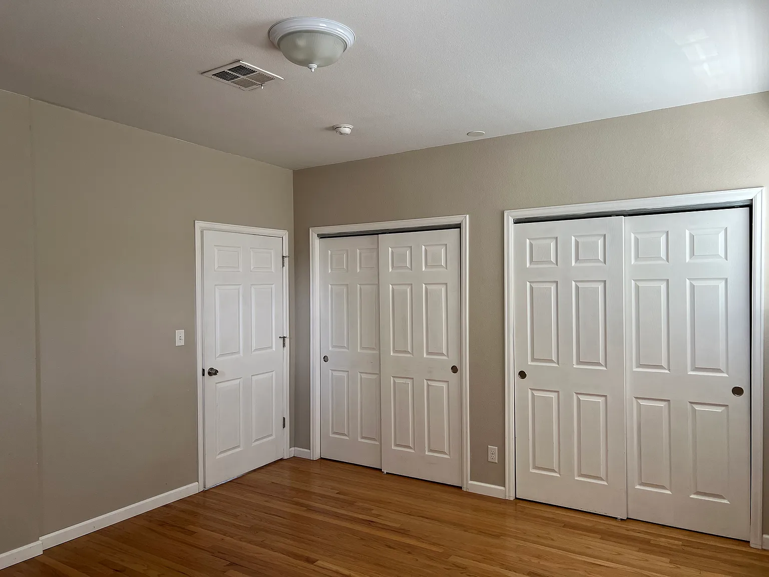 2 bed, 1148 sqft, $2,400 — Photo 4
