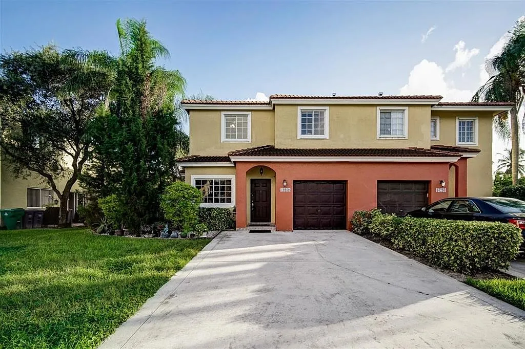 SW 18th St, Miramar — Photo 1