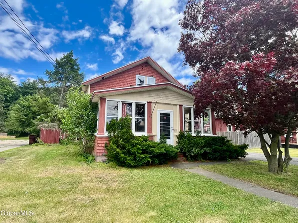 1828 Helderberg Avenue, Schenectady, NY 12306