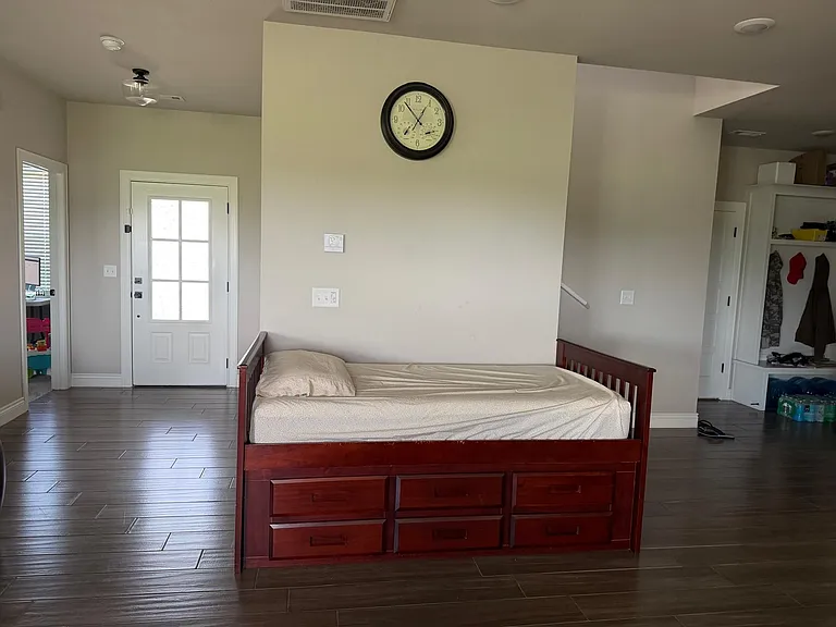 1161 Flat Rock St — Photo 12