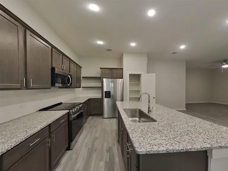 22716 Terrazzo Dr — Photo 7