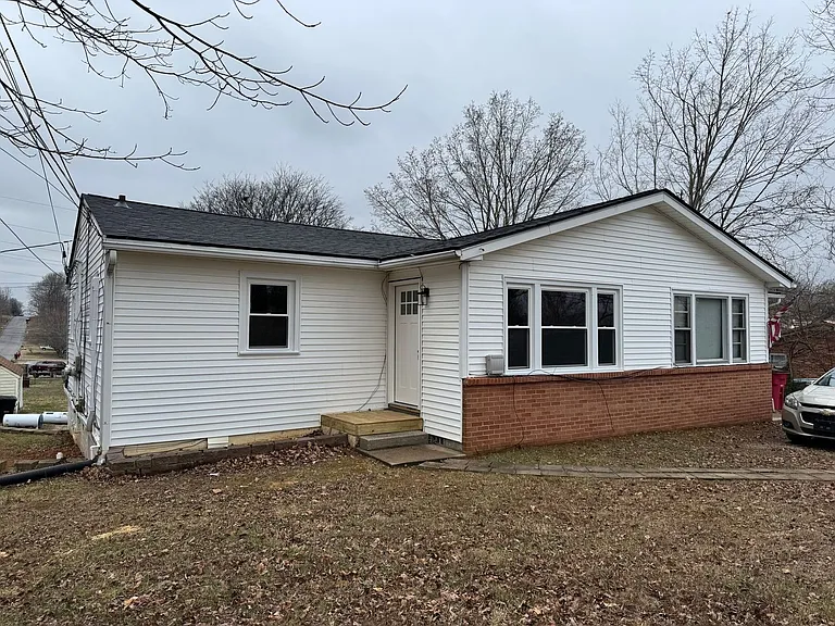 606 Dover Rd — Photo 11