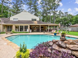 15227 Beacham Dr, Houston, TX 77070