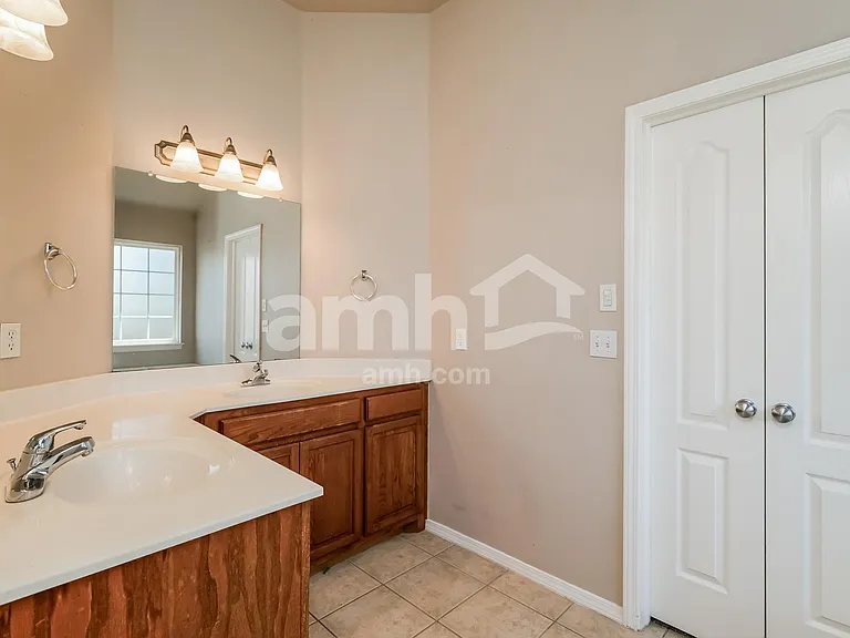 8101 S Elder Ave — Photo 14