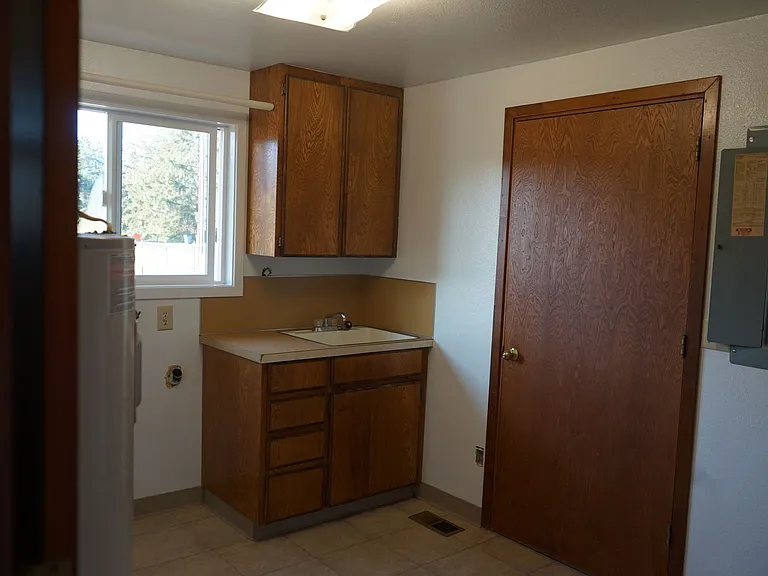 21705 NE 50th Ave — Photo 8
