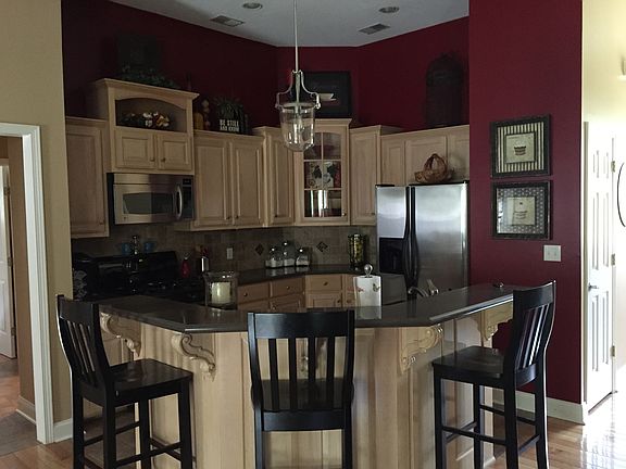 3rd image of 8 Wellington Pl
