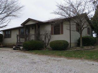 66 Lincoln Hwy, Bourbon, IN 46504