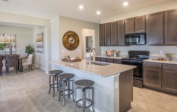 3rd image of 3224 Needle Palm Dr