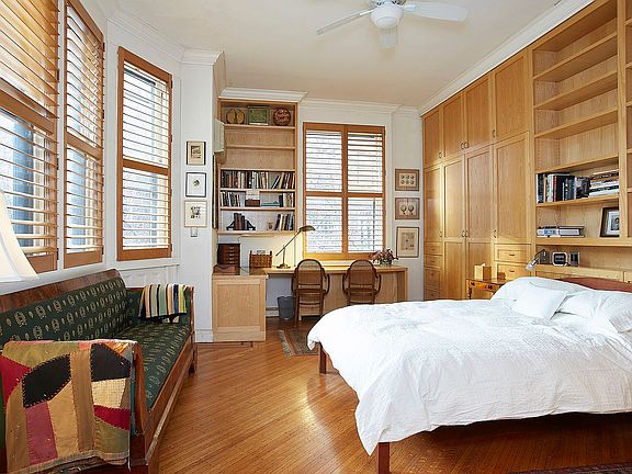 4th image of 164 Hicks St APT 1