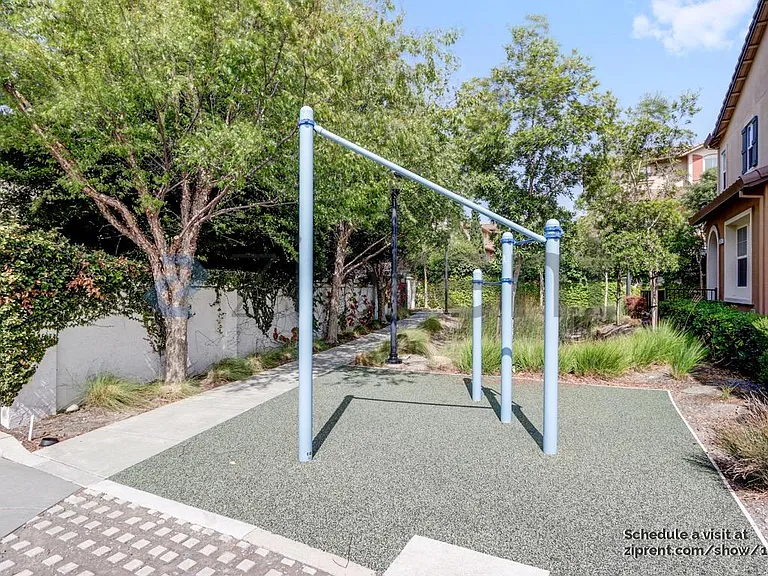 107 San Juan Batista St — Photo 19