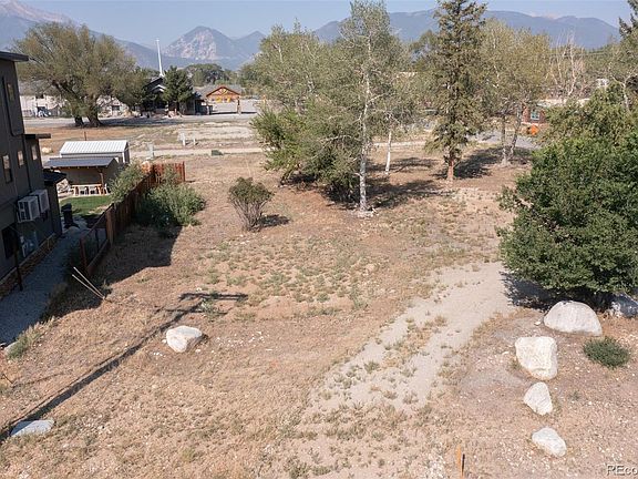 4th image of S Gunnison