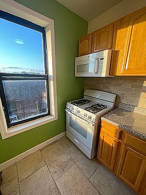 2nd image of 1407 78th St APT D5