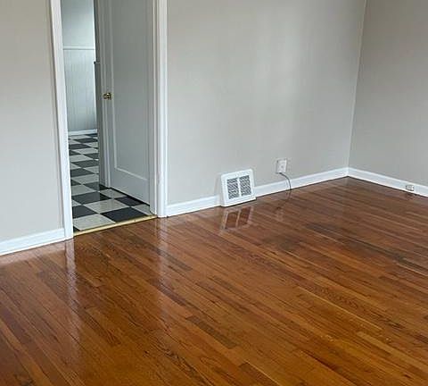 4th image of 1247 Avery Ct
