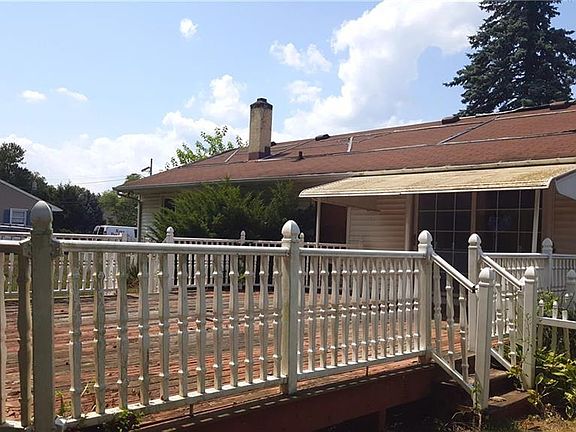 4th image of 642 Boesel Ave