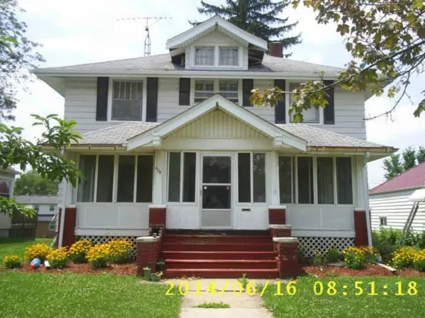 608 Maplewood St, Willard, OH 44890