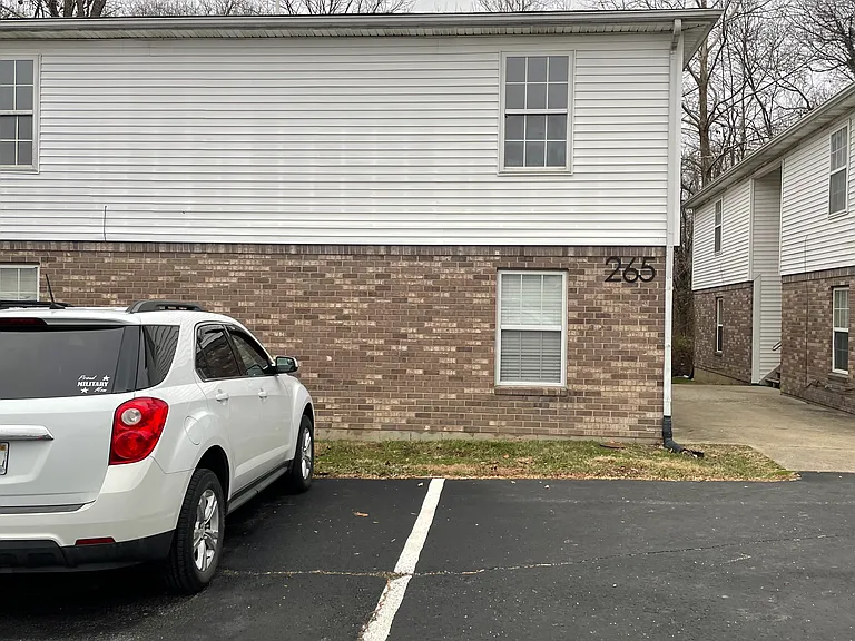 265 Fulkerson Dr #B — Photo 1