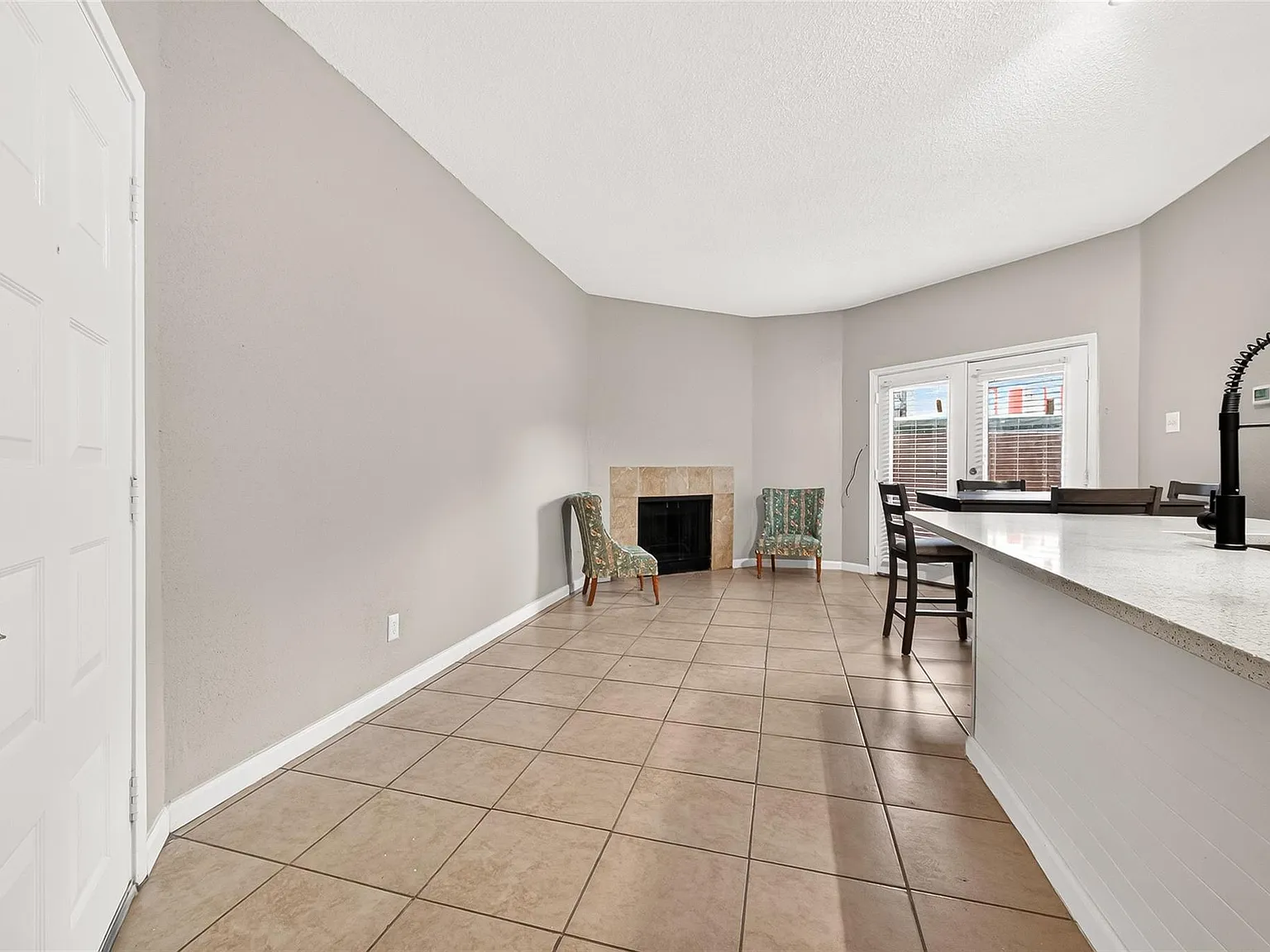 1 bed, 1.0 bath, 591 sqft, $850 — Photo 4