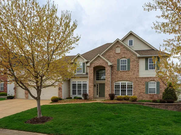 421 Blackwolf Run Dr, Grover, MO 63040