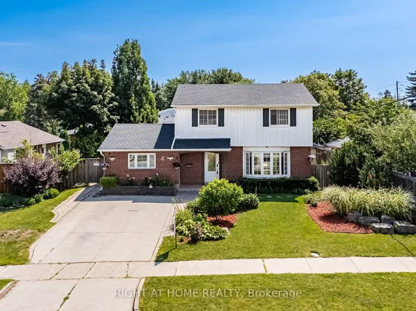 4 Rosefield Dr, Halton Hills, ON L7G 4R1