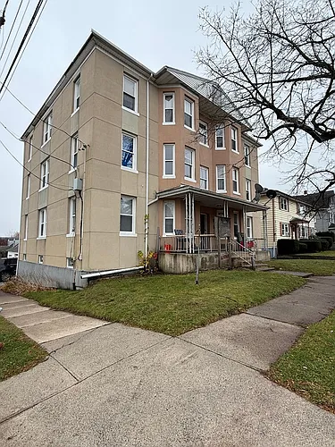 579 Burritt St Photo 1