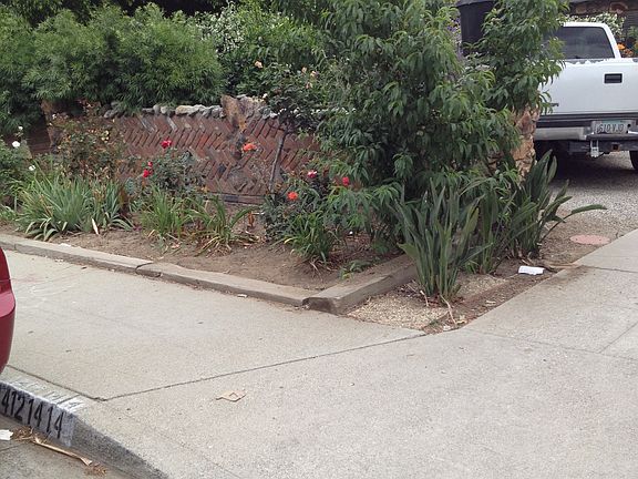 3rd image of 1412 Elwood St