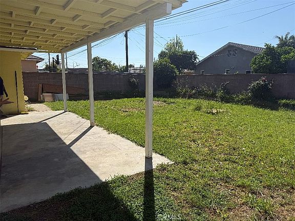 3rd image of 10623 Orr And Day Rd