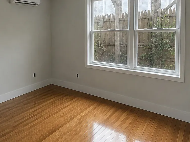 1 bed, 700 sqft, $1,700 — Photo 4