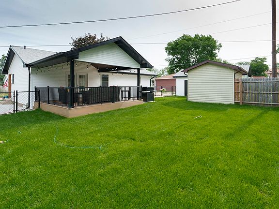 3rd image of 3410 Stone Ave