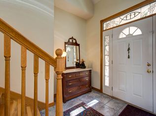 4826 N Red Hawk Cir, Springfield, MO 65803