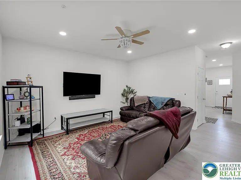 4816 Daisy Rd — Photo 13