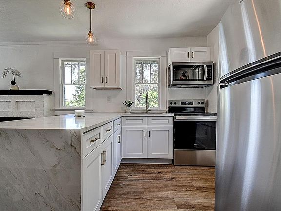 3rd image of 212 48th St N
