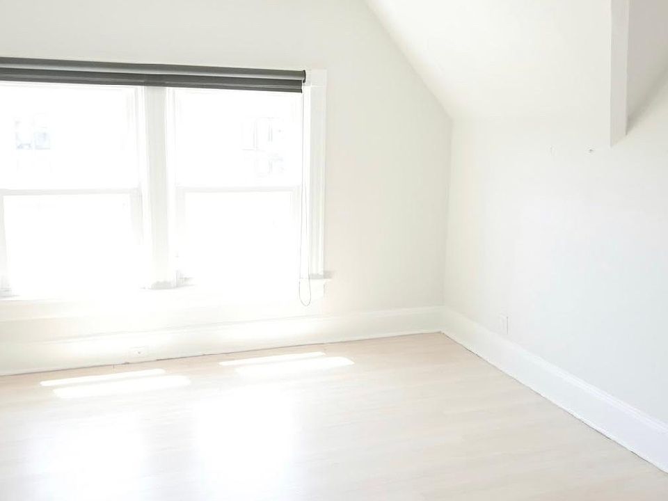 2nd image of 2505 N Oakland Ave #A