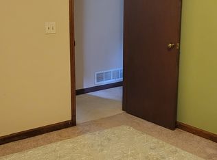 921 Allatoona Rd, Woodstock, GA 30189