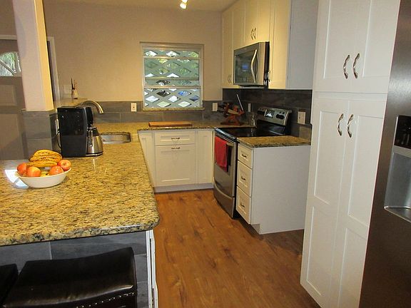 2nd image of 130 40th Ave SE
