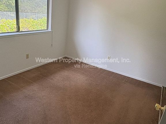 5th image of 1385 7th Ave APT 28