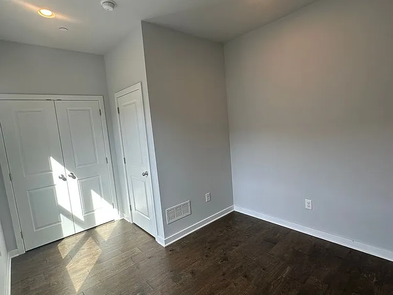443 Shurs Ln — Photo 10