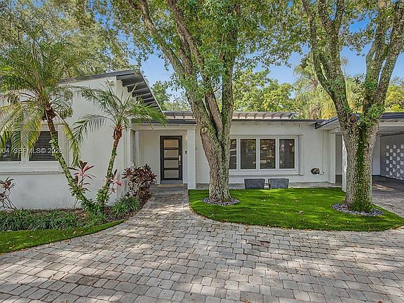 2nd image of 5930 SW 48th St