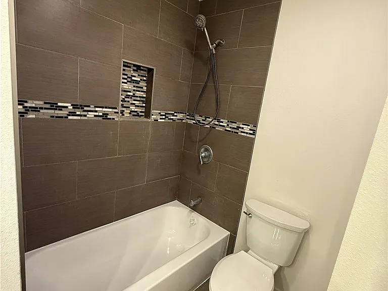906 Majella Ave — Photo 12