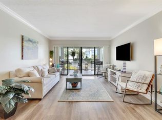 155 Yacht Club Dr APT 107, North Palm Beach, FL 33408