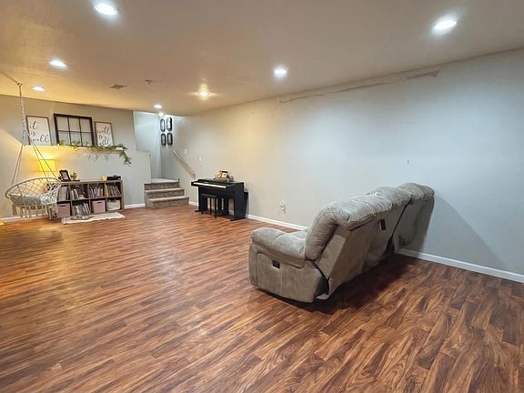 5th image of 1430 Forrest Ave
