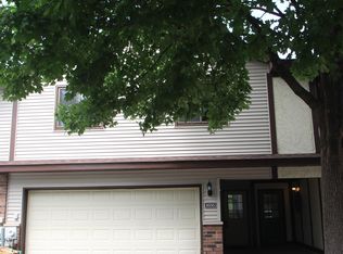 8555 Maplebrook Pkwy N, Brooklyn Park, MN 55445