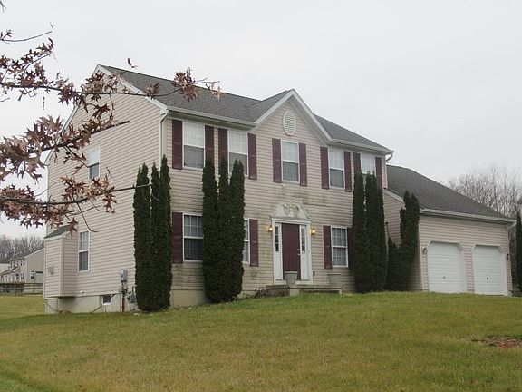 3rd image of 134 Cornwall Pl