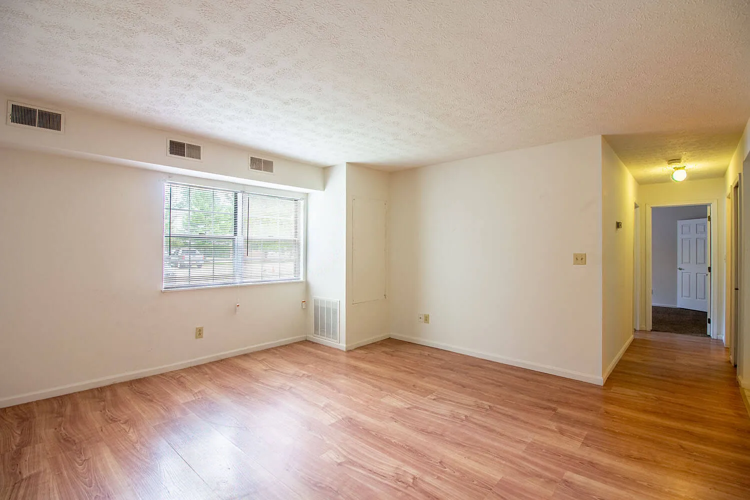 Timbers Apartments — Photo 3